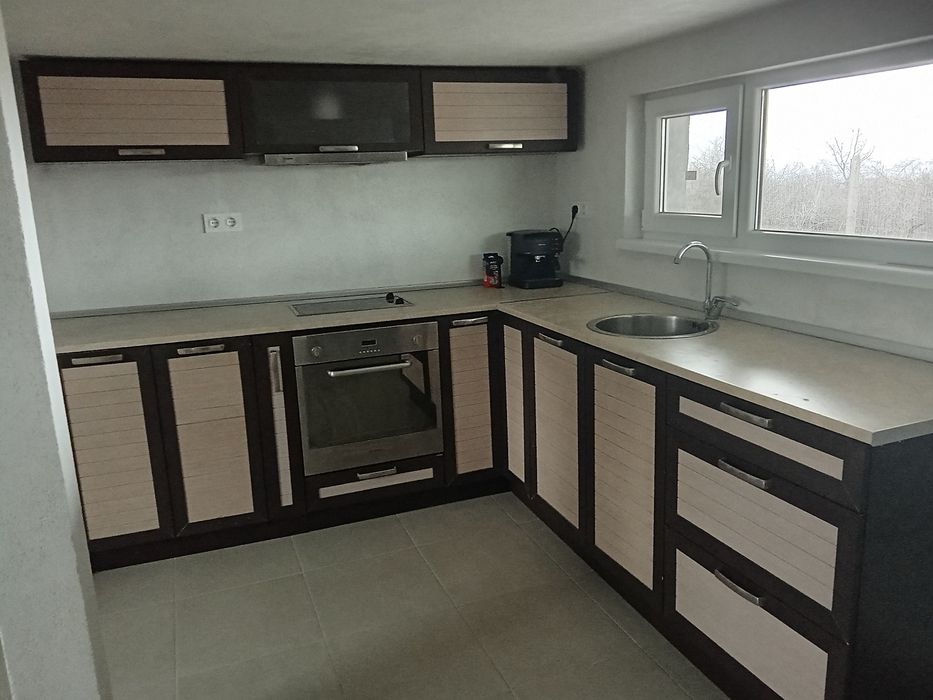 Продава къща с.о Лозницата Директно от собственик