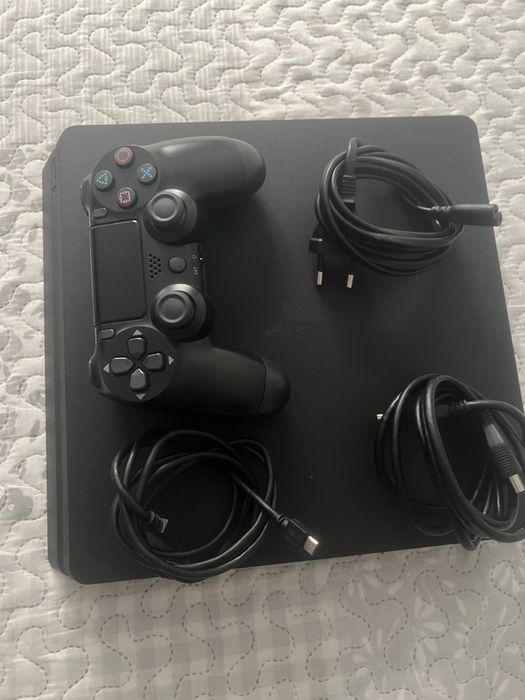 Playstation 4 Slim