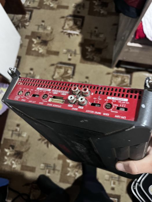 PIONER усидитель.