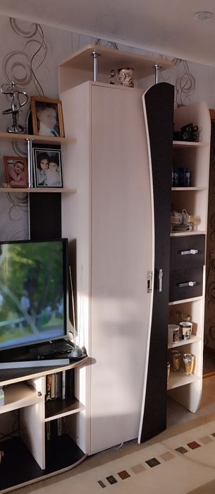 Стенка в отличном состоянии