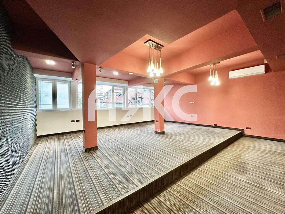 Офис в Центъра под наем - 110 кв.