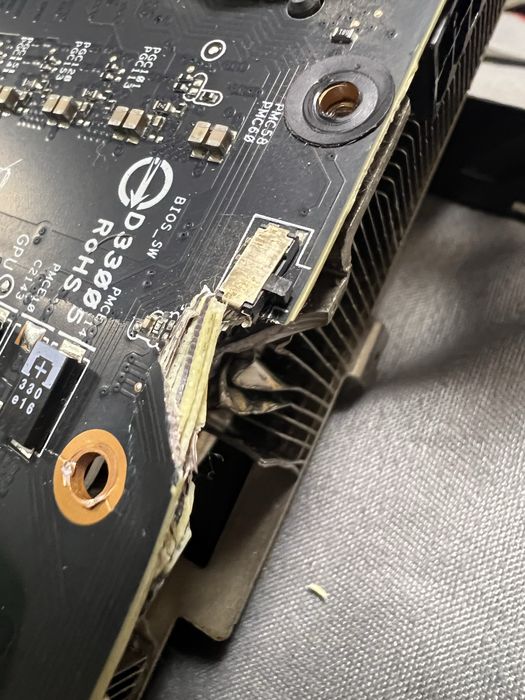 Vand placa video asus tuf 3080TI 12 Gb lovita