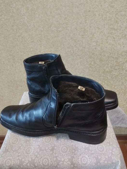 Продаются ботинки