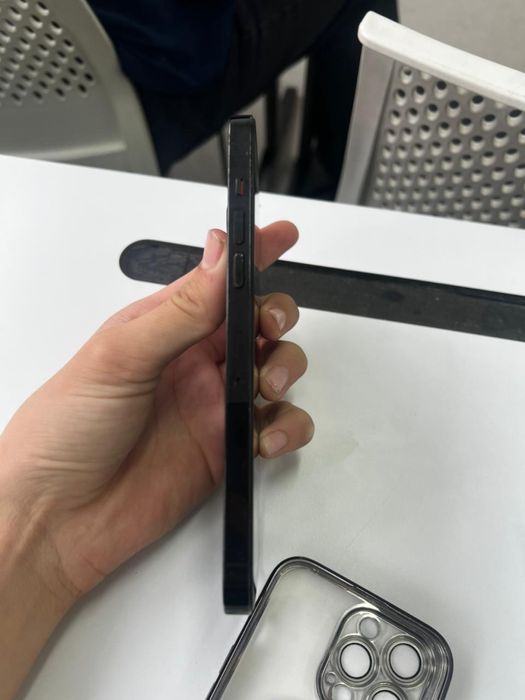 Продам айфон 14 про мах