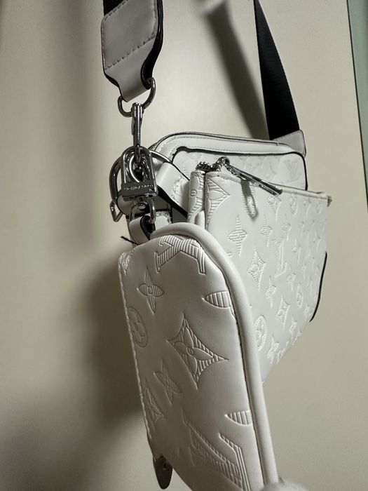 3v1 Louis Vuitton messenger bag, бяла