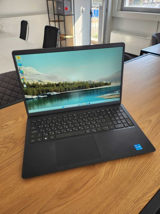 Лаптоп Dell 15 DC15250 | i5-1334U | 32GB RAM | 512GB SSD | Като нов | Гаранция