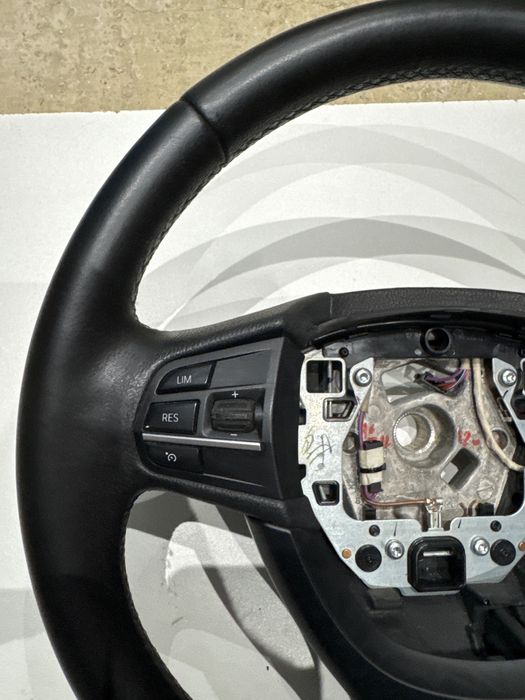 BMW F10 кожен волан БМВ Ф10