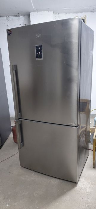 Холодильник рабочи