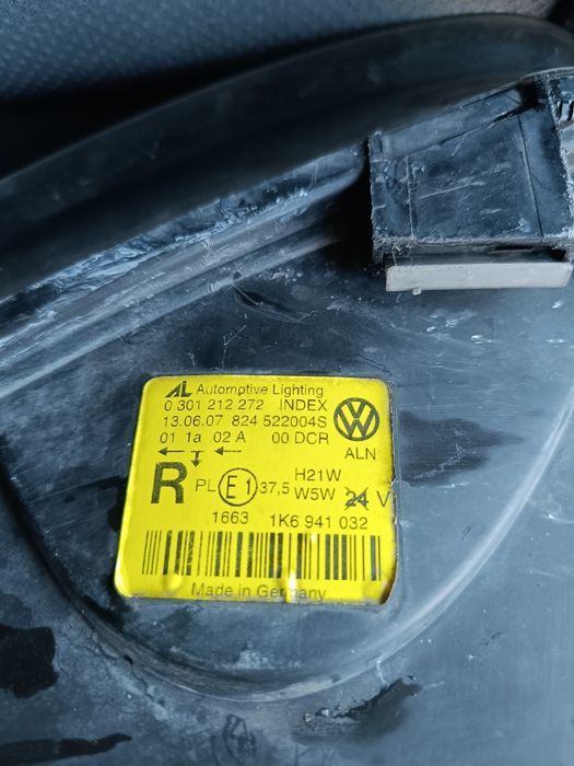 • ОРИГИНАЛНИ GTI / R32 фарове за голф 5, джета, кади, голф плюс, пасат