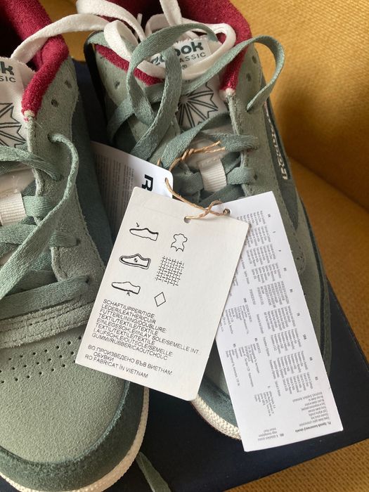 Кецове Reebok естествен велур