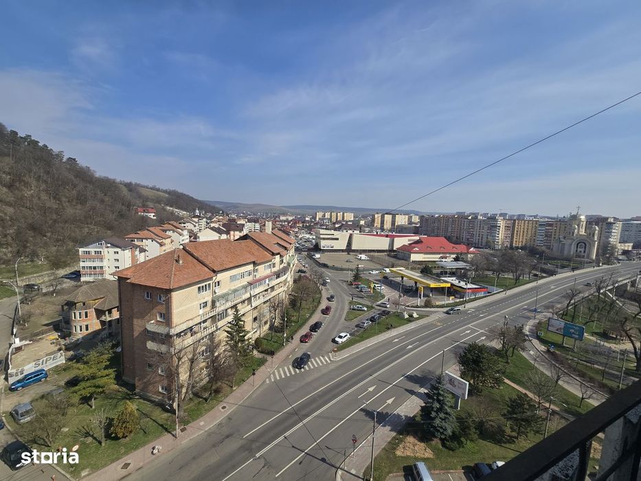 OFERTĂ: Apartament o cameră cu balcon bloc de apartamente!