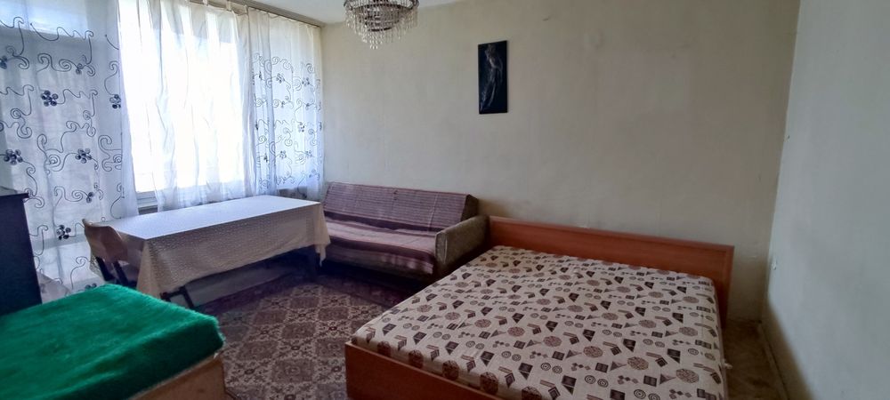 Отдава апартамент под наем в западната част на Казанлък