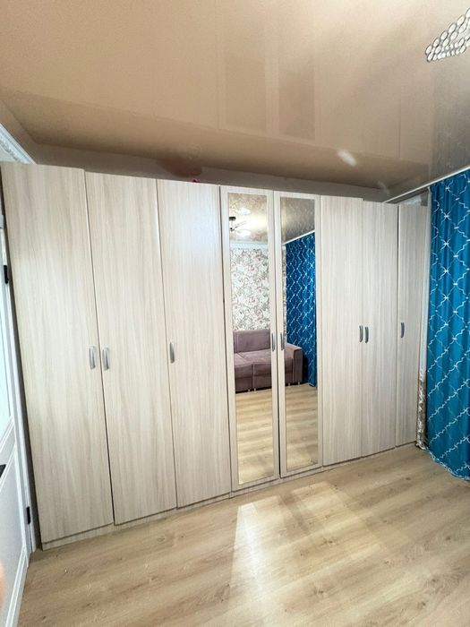 Шкаф 8-ми дверный