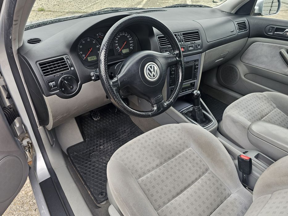 Piese Volkswagen Golf 4 1.6fsi 110cp BAD 2003