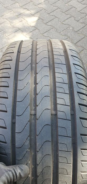 Jante originale bmw 18” styling 642 cu anvelope Pirelli

Pentru urmato