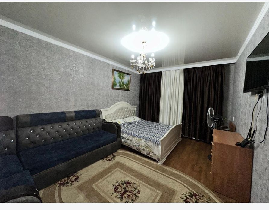 Посуточно 8 мик 1 комн