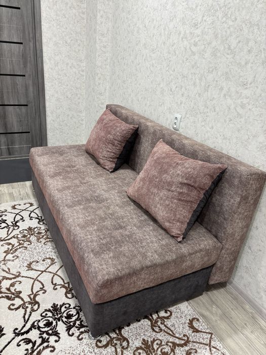 продам диван в хорошем состояний