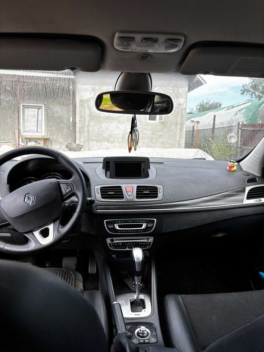 RENAULT Megane 2011 — imagine 3