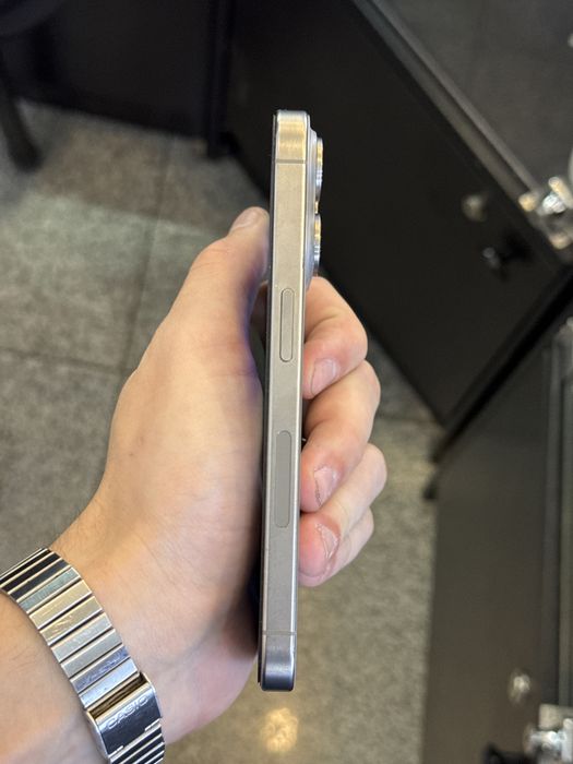 Iphone 15 pro 128GB
