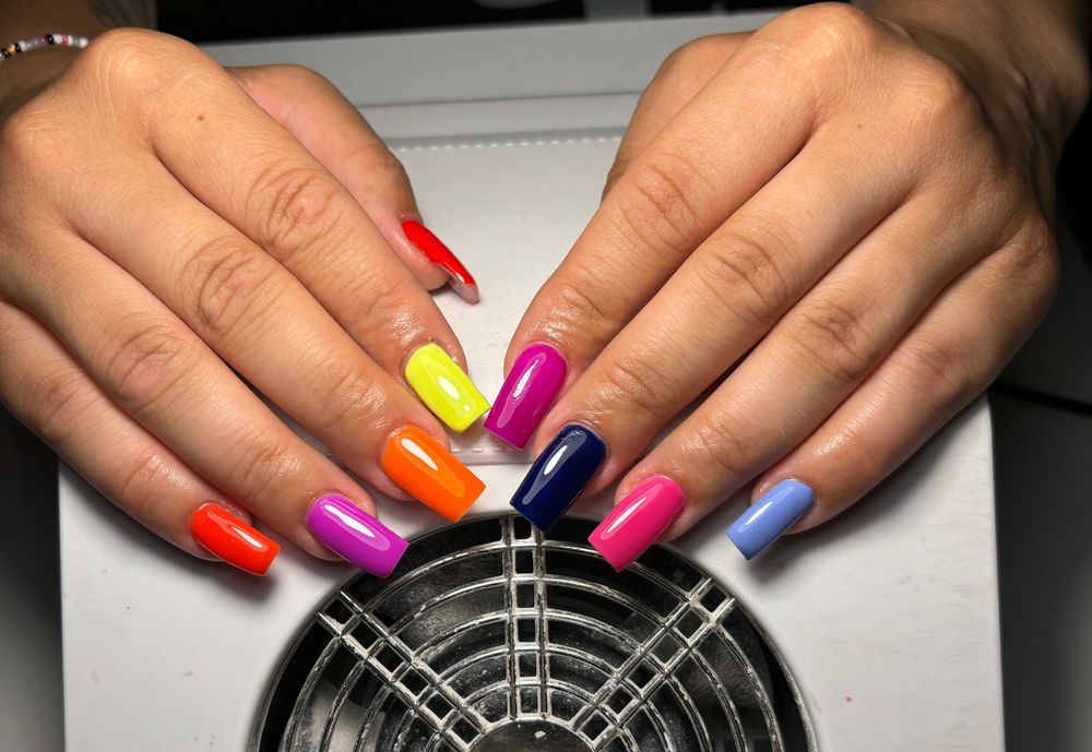 Unghii cu gel sec 3 Buc