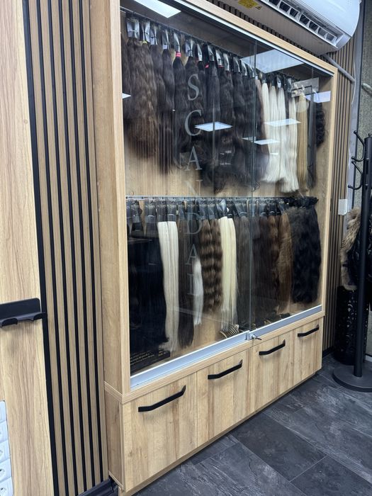 Шкаф/витрина за екстеншъни