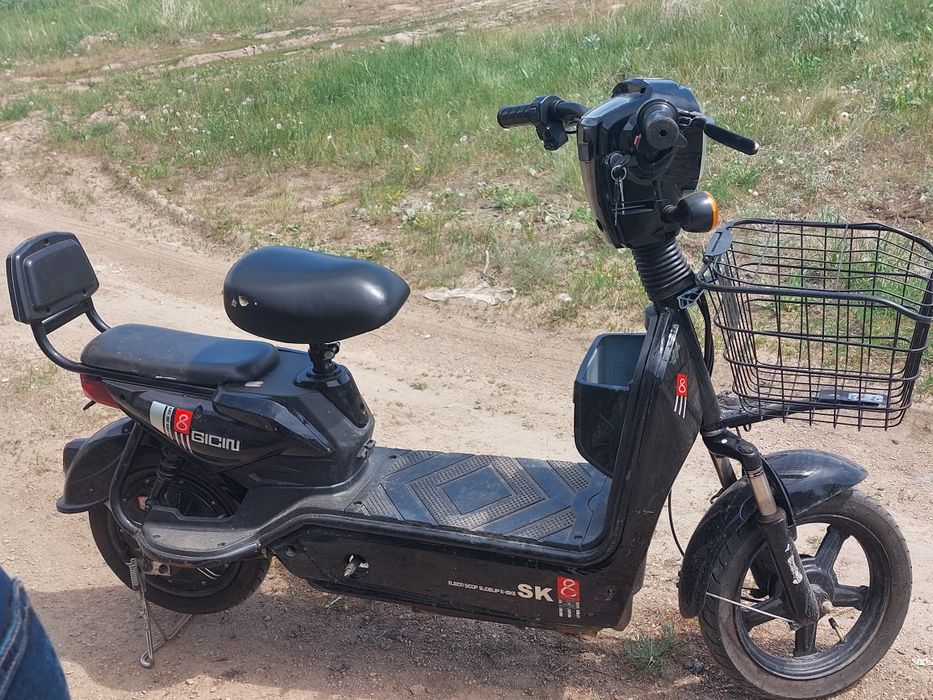 Продам скутер sk 8