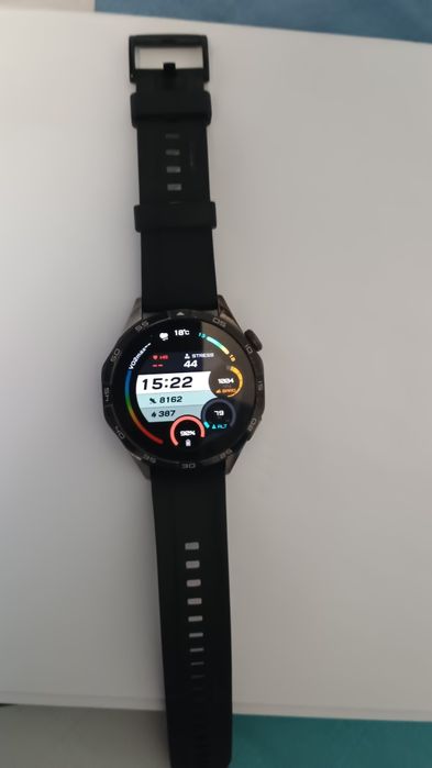 Vând smartwatch Huawei GT 4