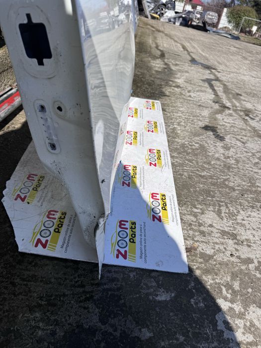 Usa stanga laterala culisanta Dacia Dokker cu geam