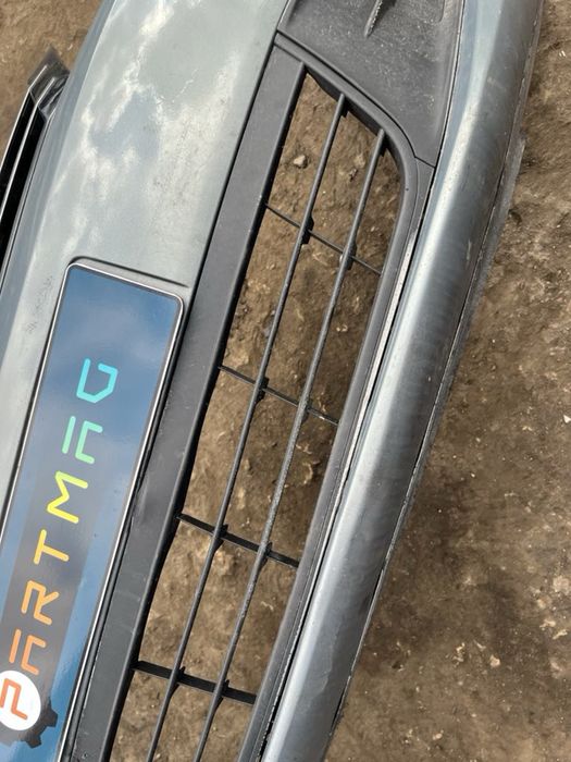 Оригинална предна броня за Vw Sharan Шаран с решетка оборудвана