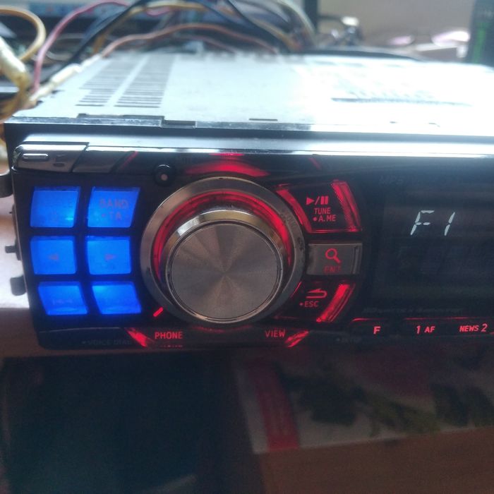 Alpine CDA 9884R стерео