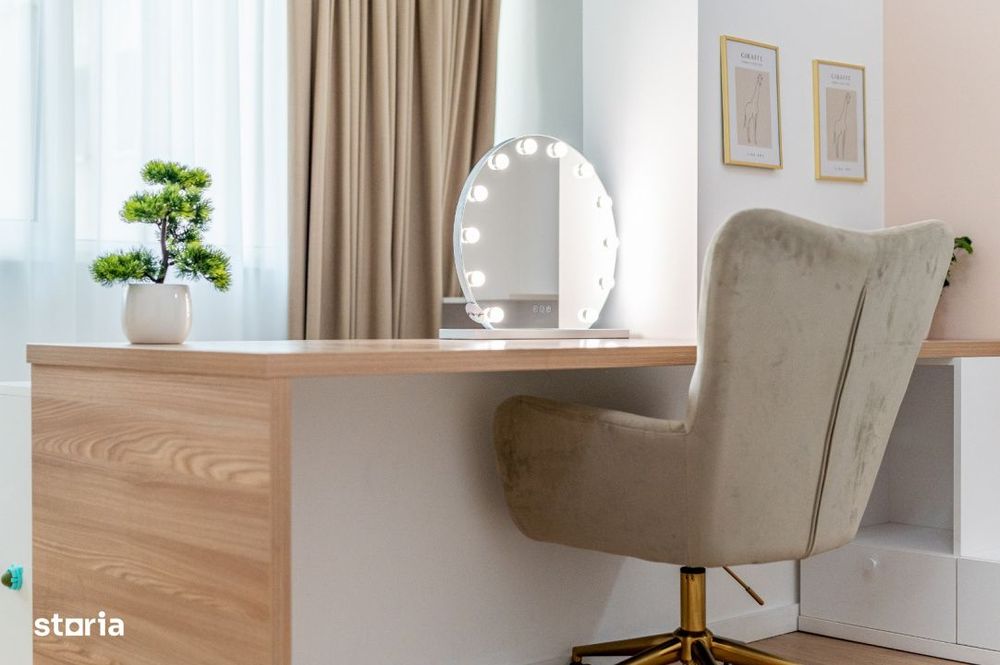 Apartament cu 4 camere si parcare in zona Platinia, cu parcare, pet fr