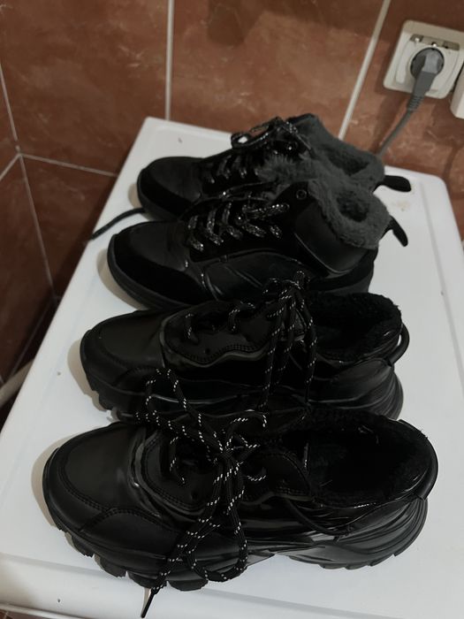 Женские кроссовки