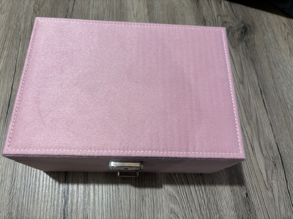 Кутия  за бижута