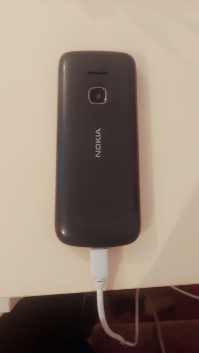 Кнопочный телефон