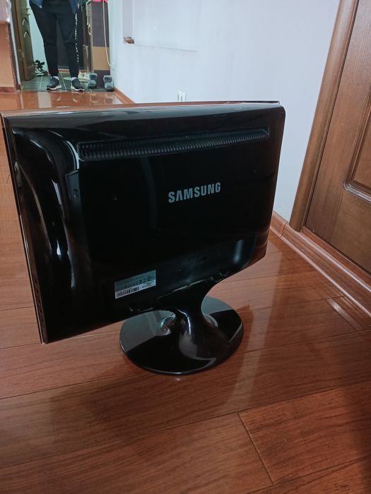 Монитор для компьютера