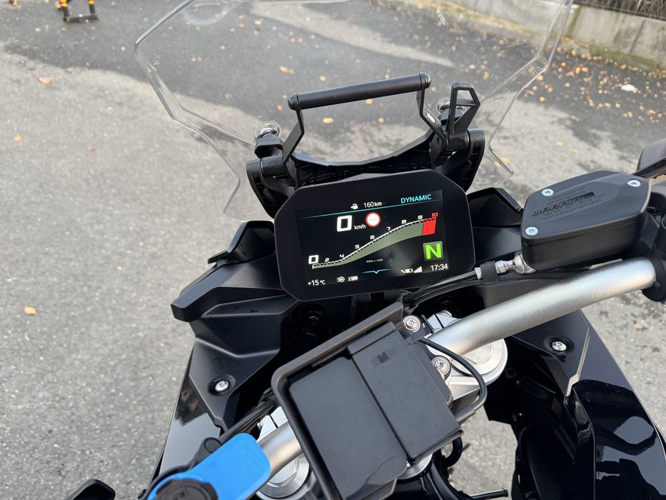 BMW F900XR Triple Black - garantie 2028