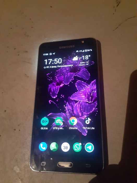 SAMSUNG J5 продам.