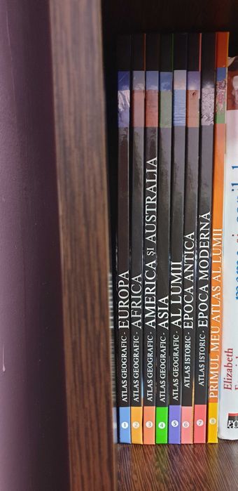 Colectia "Atlas Geografic"