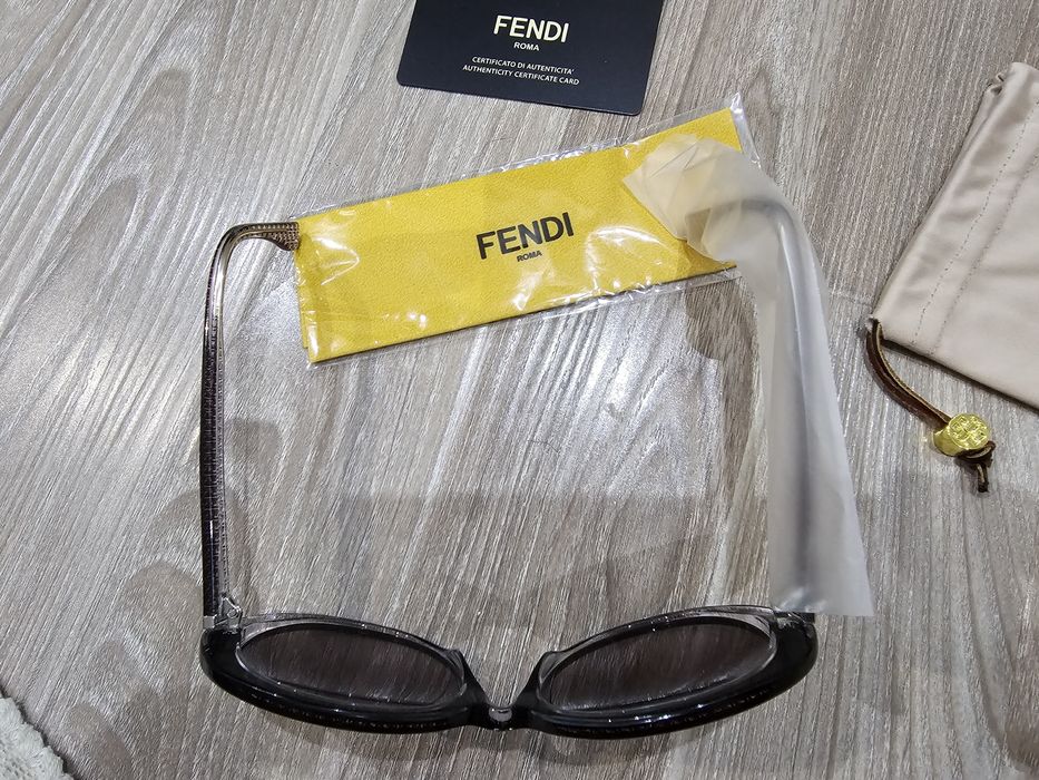 Продаётся Fendi Grey Gradient Oval женские очки + бонус!