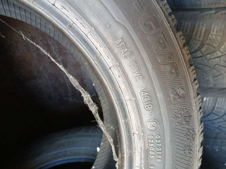 2 cauciucuri de iarna 165 65 r14 semperit