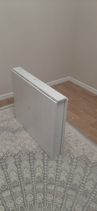 Новый книжный стол