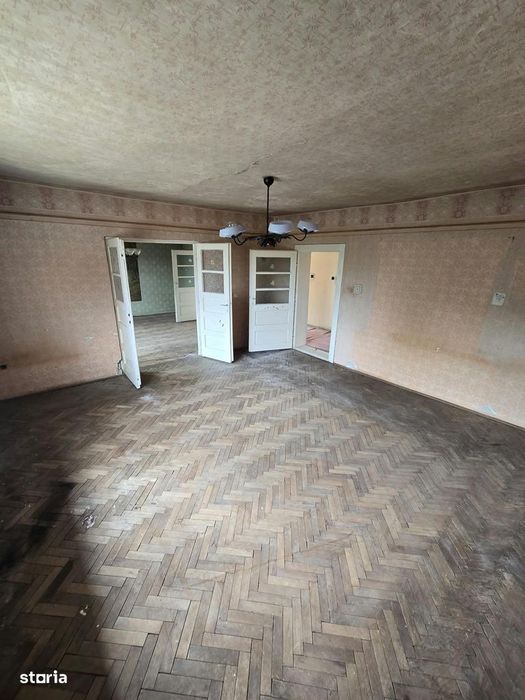 Casă cu 2 apartamente independente, teren de 719 mp - Str. Barițiu 108