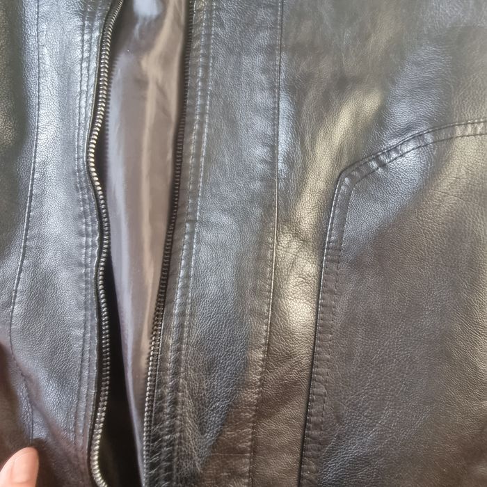 Кожанная куртка  ветровка