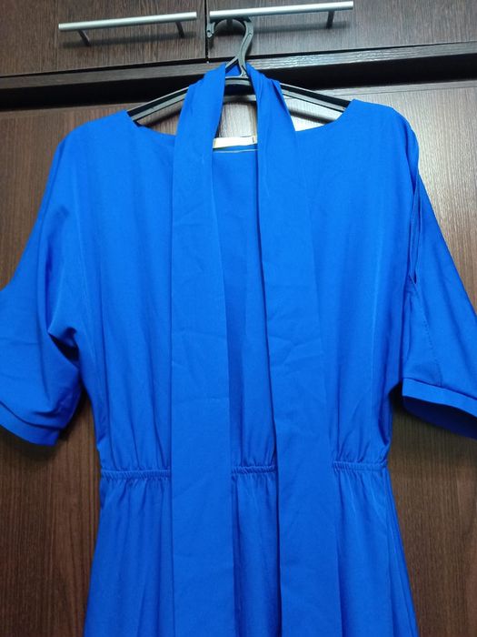 Продам платье новое