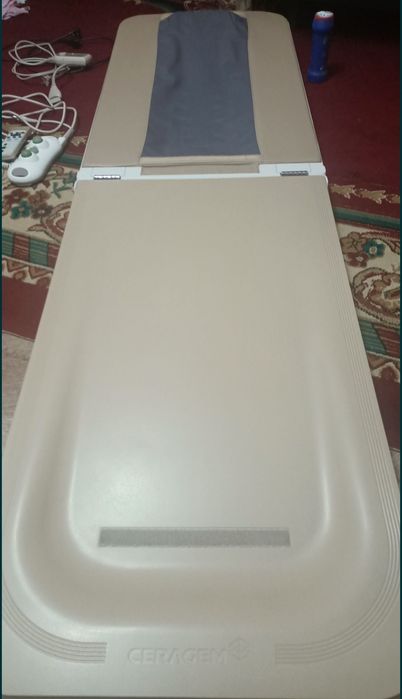 Массажные кровать