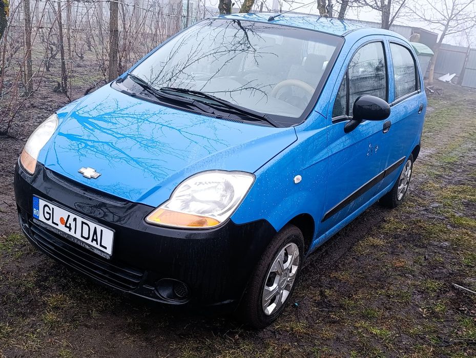 Vând Chevrolet Spark