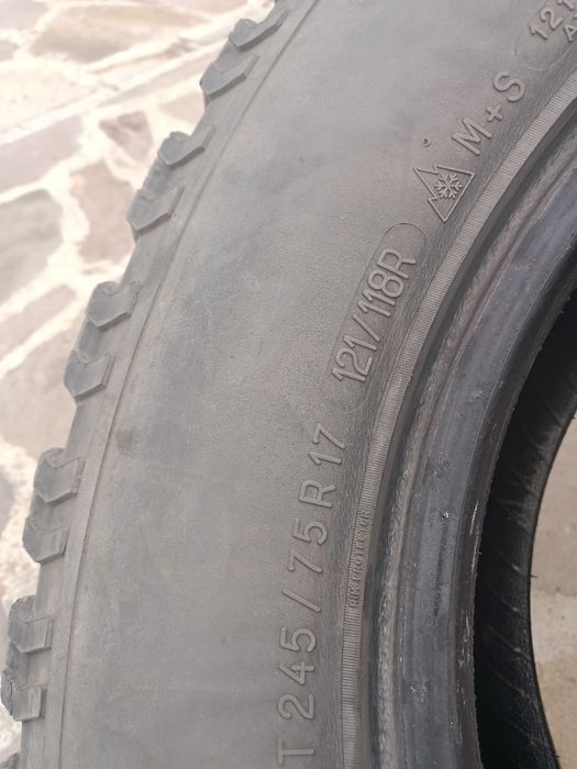 BF Goodrich 245/75 R17