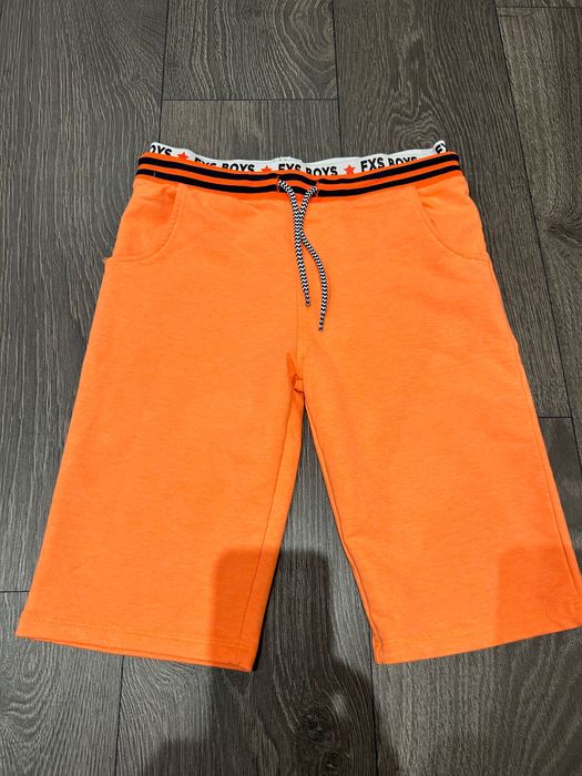 Къси панталони различни марки