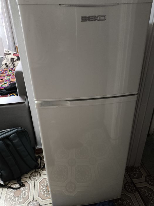 Холодильник веко