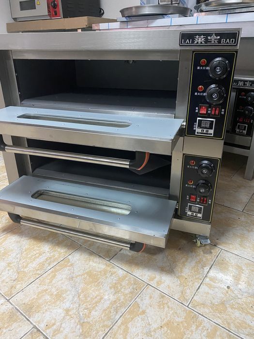 Печь духовка жарочный шкаф.